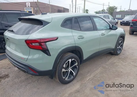 2024 Chevrolet Trax Fwd 1Rs z USA, uszkodzony, nr VIN KL77LGE24RC087192